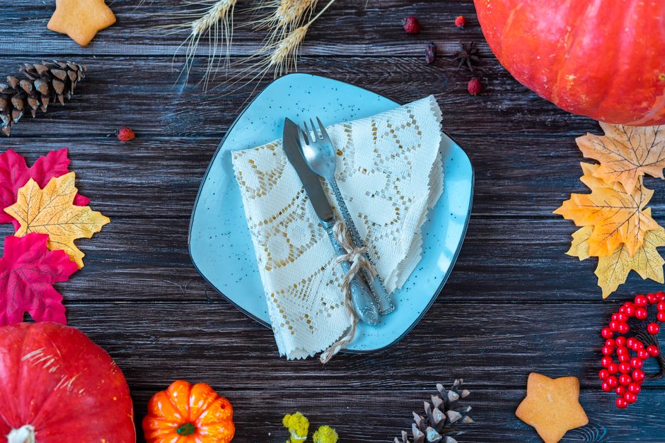 Herfsttafel met mat en glans mix. Herfsttafel met mat en glans mix.